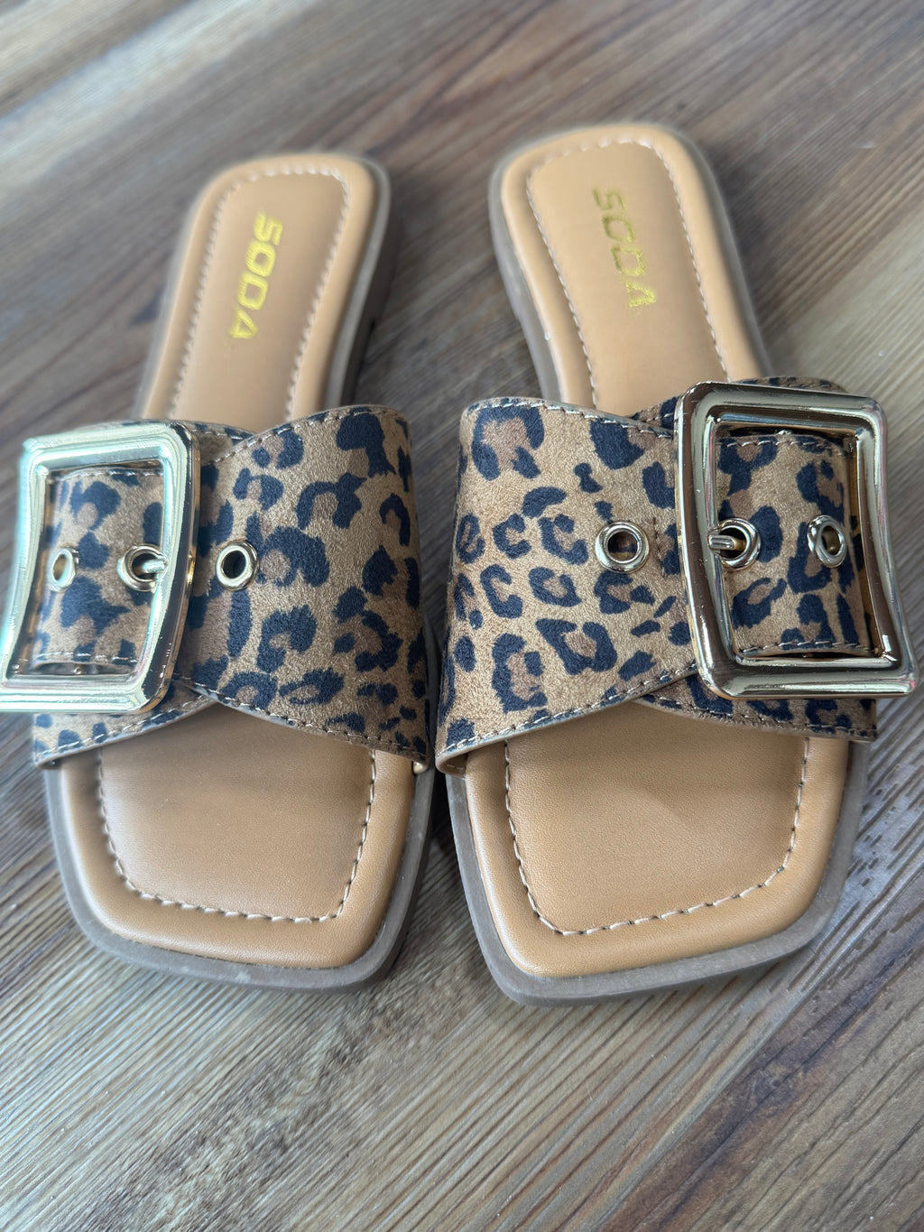 Leopard Slides