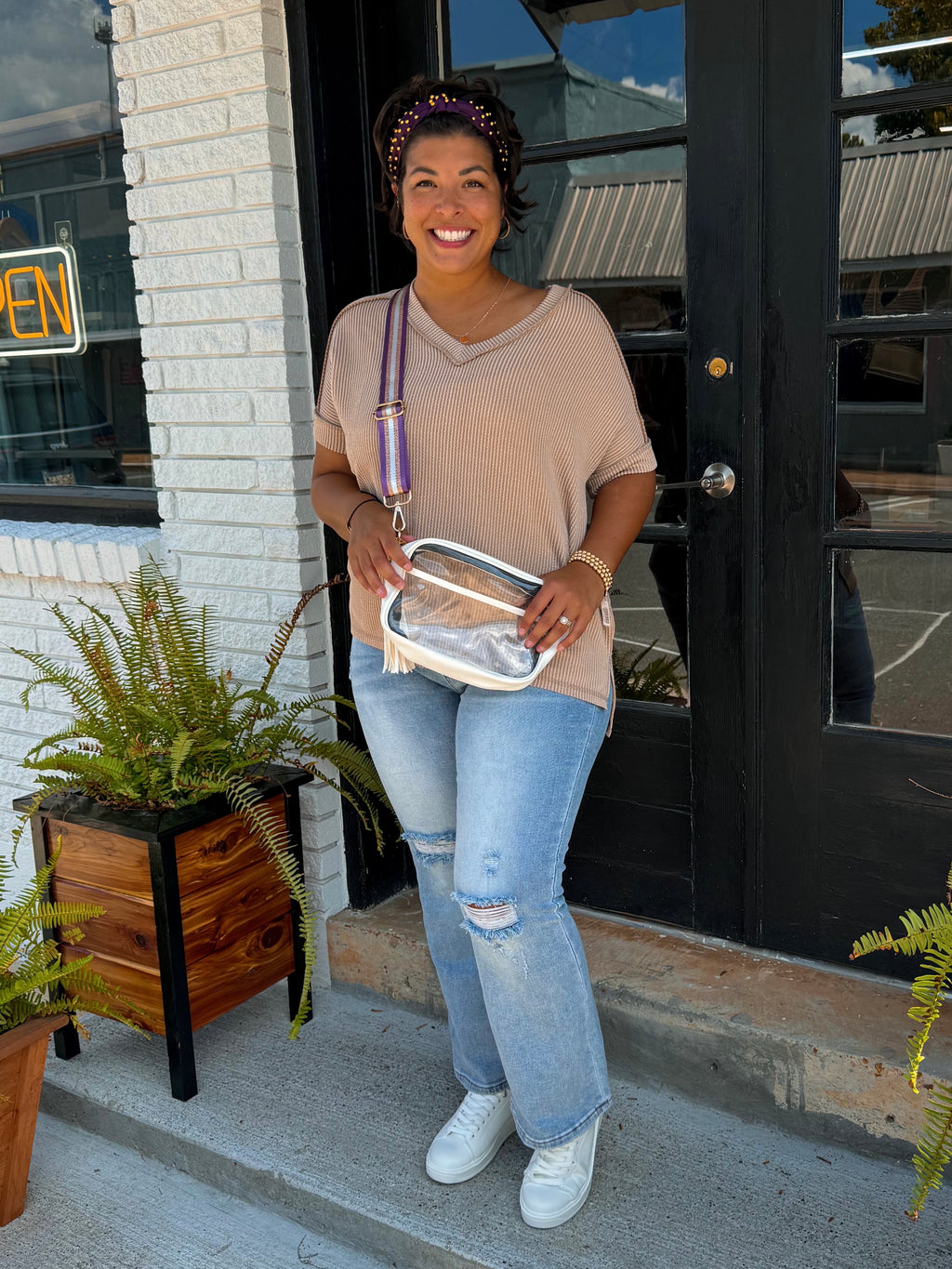 Allie’s Raised Rib Vneck Top