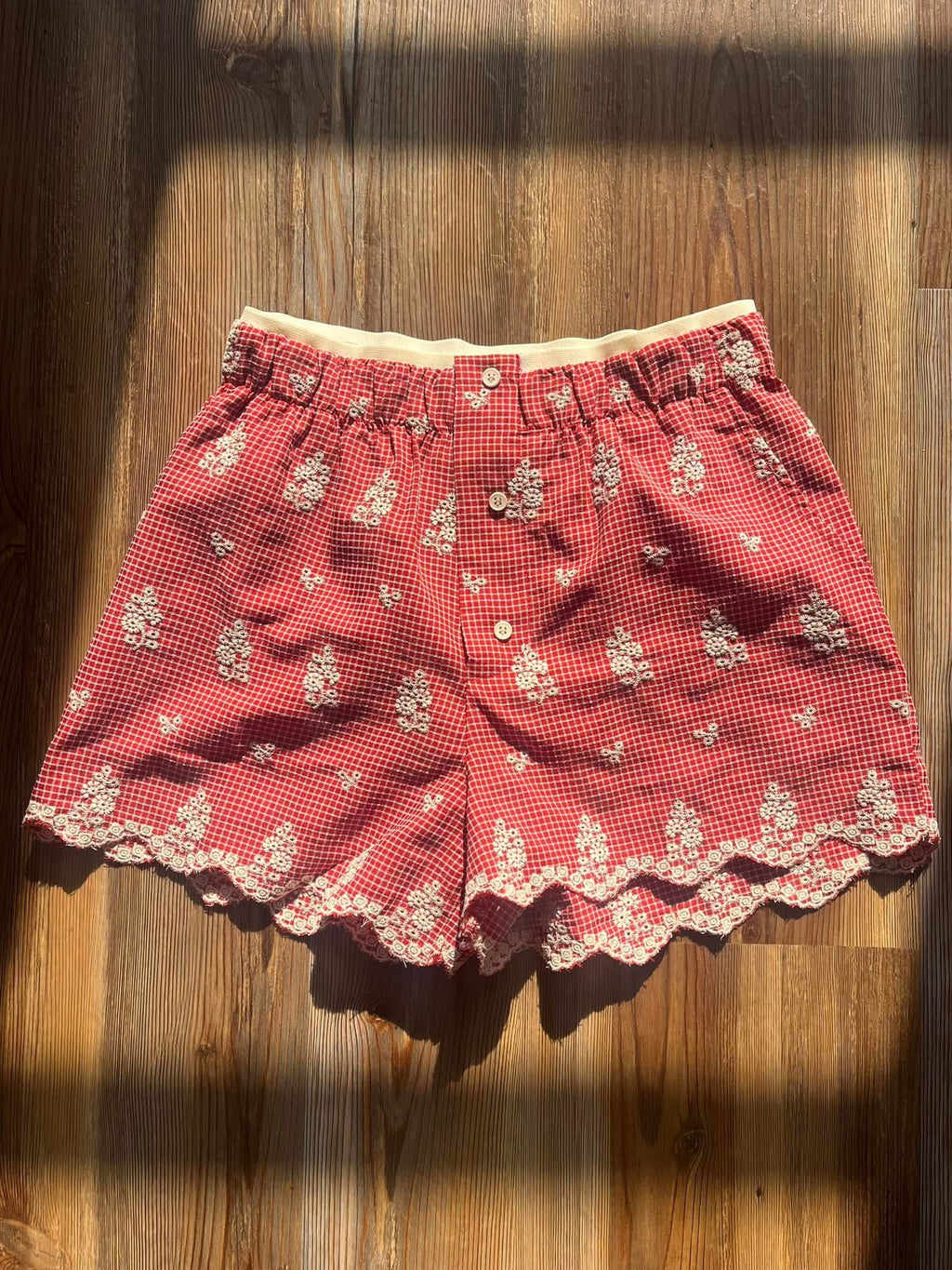 Pretty Heart Embroidered Shorts