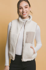 Reversible Fleece Vest With Side Pockets