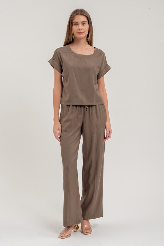 Holly's Round neck Pocket Top