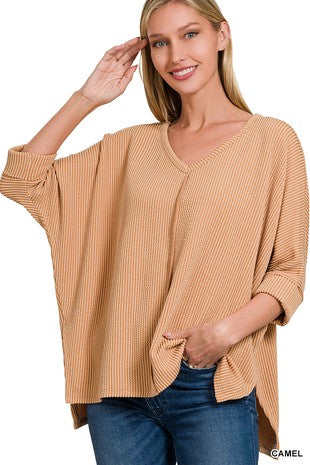 Textured Line Hi-Low Hem Folded Sleeve V-Neck Top